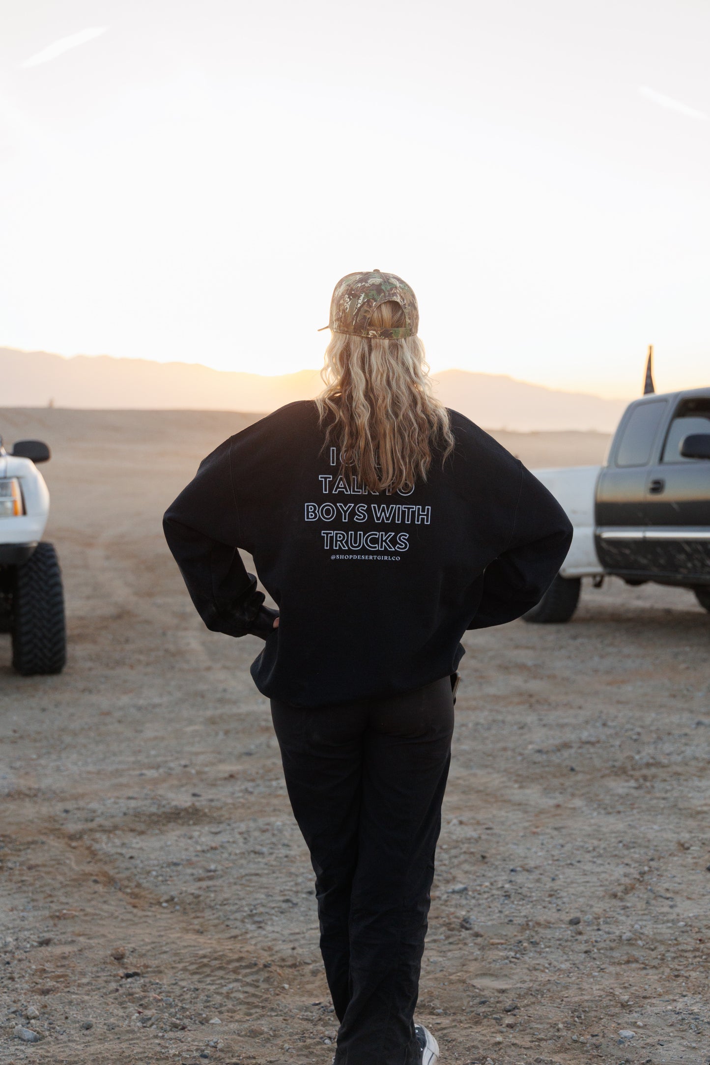 TRUCK BOYS - CREWNECK