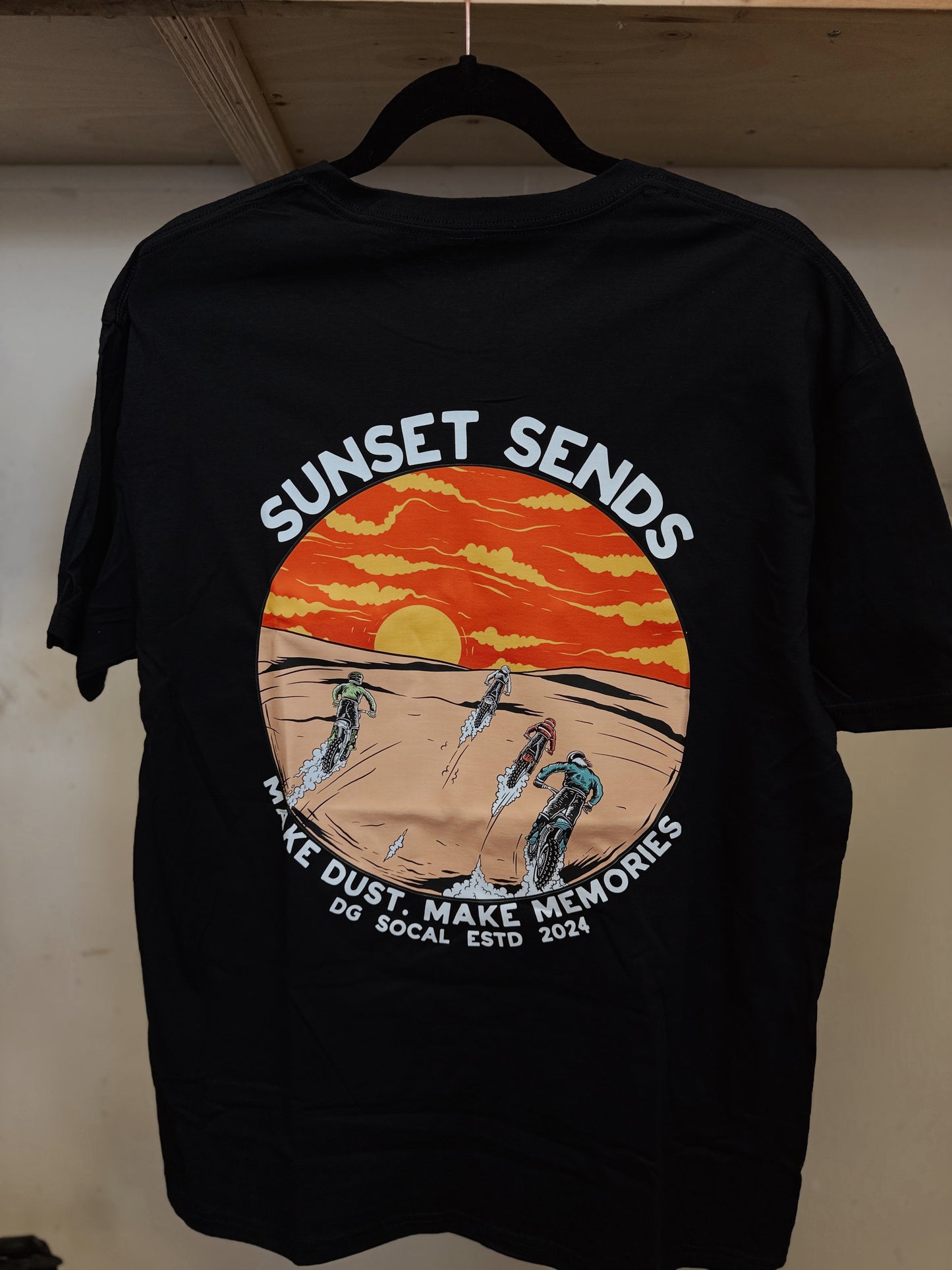 SUNSET SENDS Tee