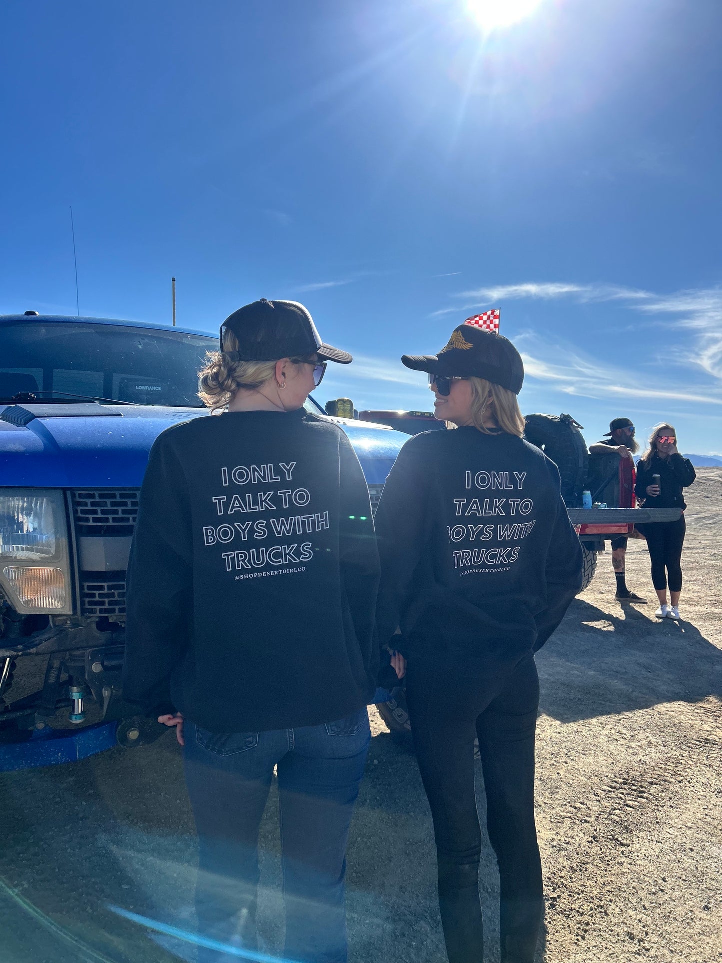 TRUCK BOYS - CREWNECK